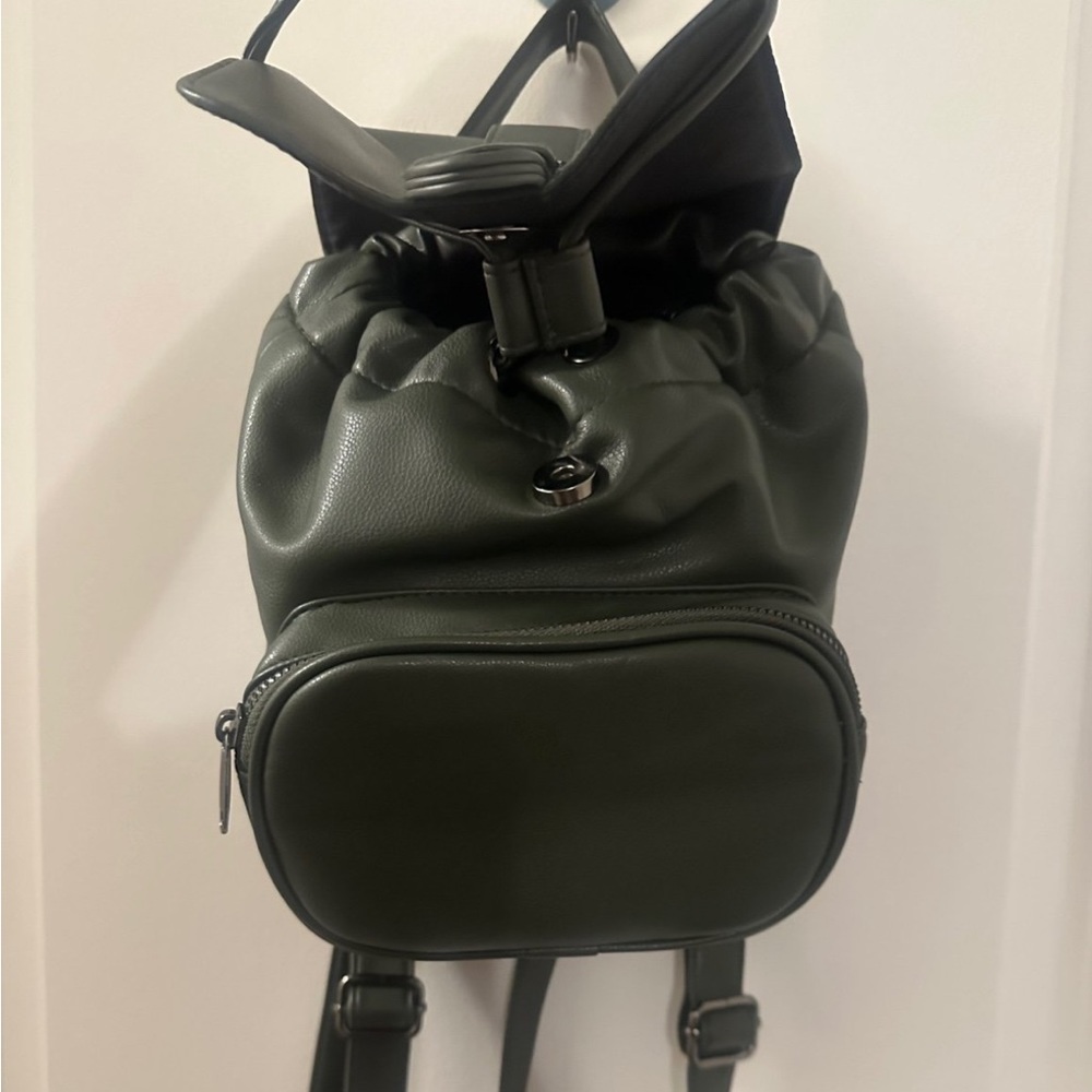 Mini Green Backpack - Picture 7 of 12